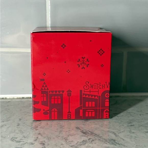 NWT 2021 Chick-fil-A Stories Of Evergreen Hills Limited Edition Holiday Ornament - Picture 2 of 6